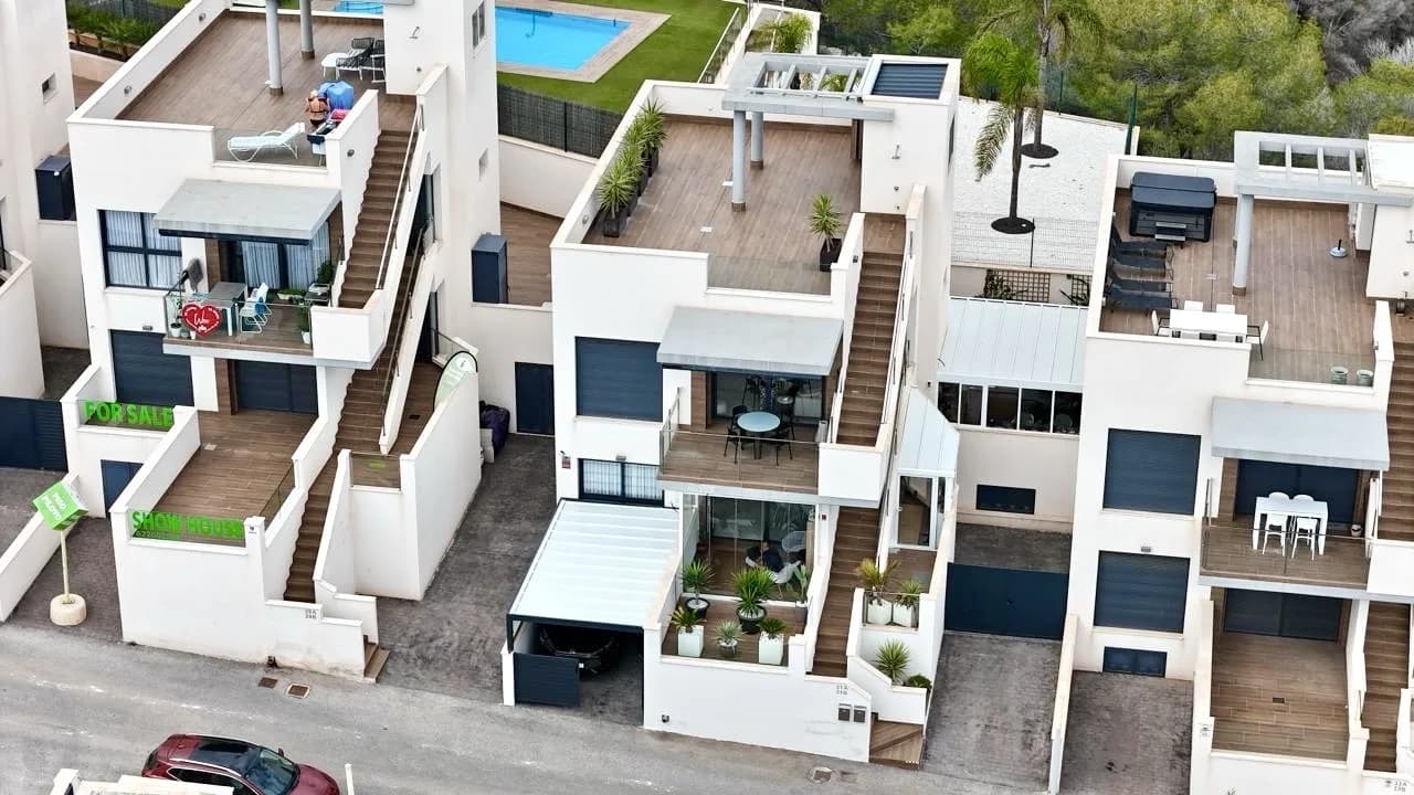 Apartment de 2 dormitorios en venta en San Miguel de Salinas, Alicante - Image 2