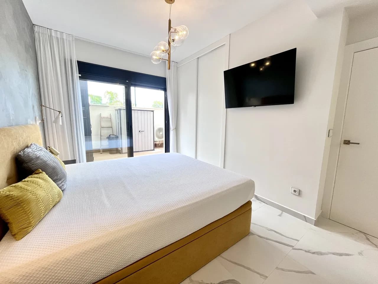 Apartment de 2 dormitorios en venta en San Miguel de Salinas, Alicante - Image 8