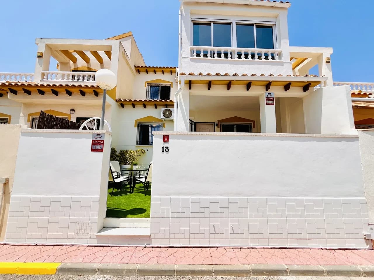 Townhouse de 3 dormitorios en venta en Los Altos, Alicante