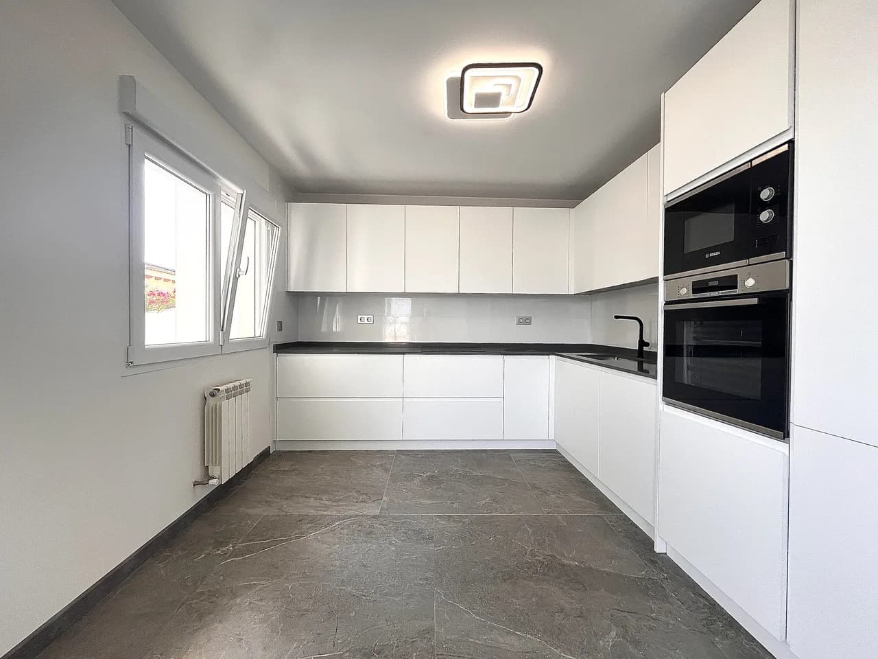 Villa de 6 dormitorios en venta en Los Balcones, Alicante - Image 6