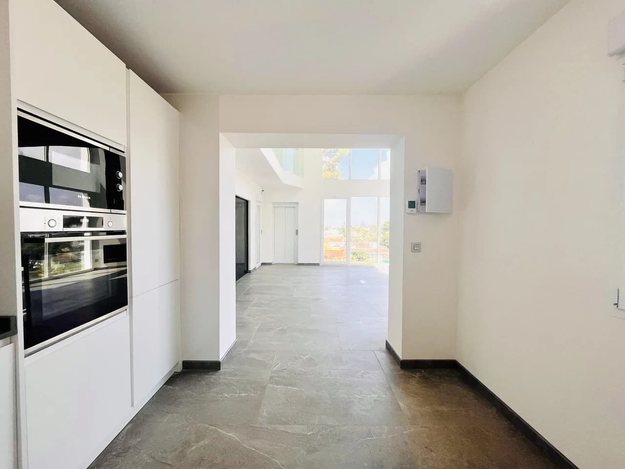 Villa de 6 dormitorios en venta en Los Balcones, Alicante - Image 8