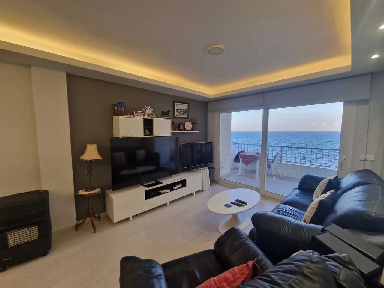 Apartment de 3 dormitorios en venta en Torrevieja, Alicante - Image 9