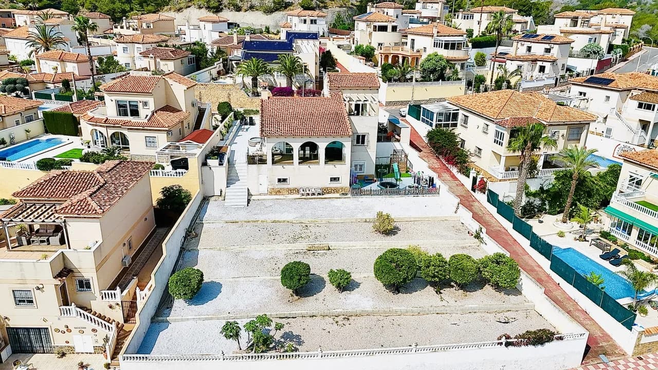 Villa de 5 dormitorios en venta en San Miguel de Salinas, Alicante