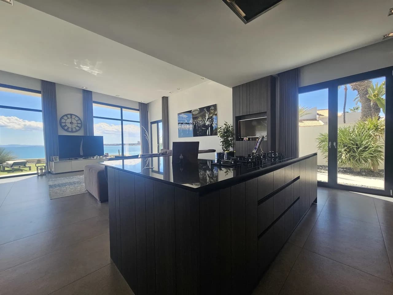 Villa de 5 dormitorios en venta en Cabo Roig, Alicante - Image 9