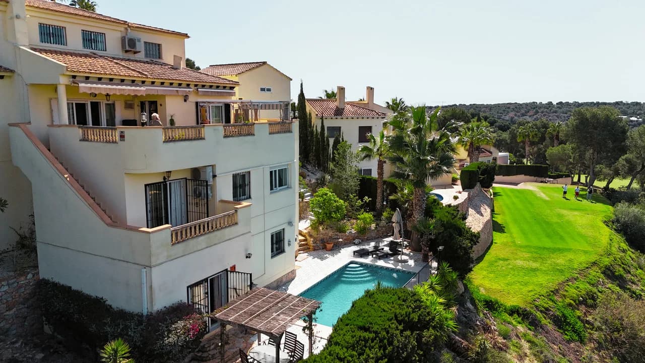 Villa de 5 dormitorios en venta en Las Ramblas, Alicante