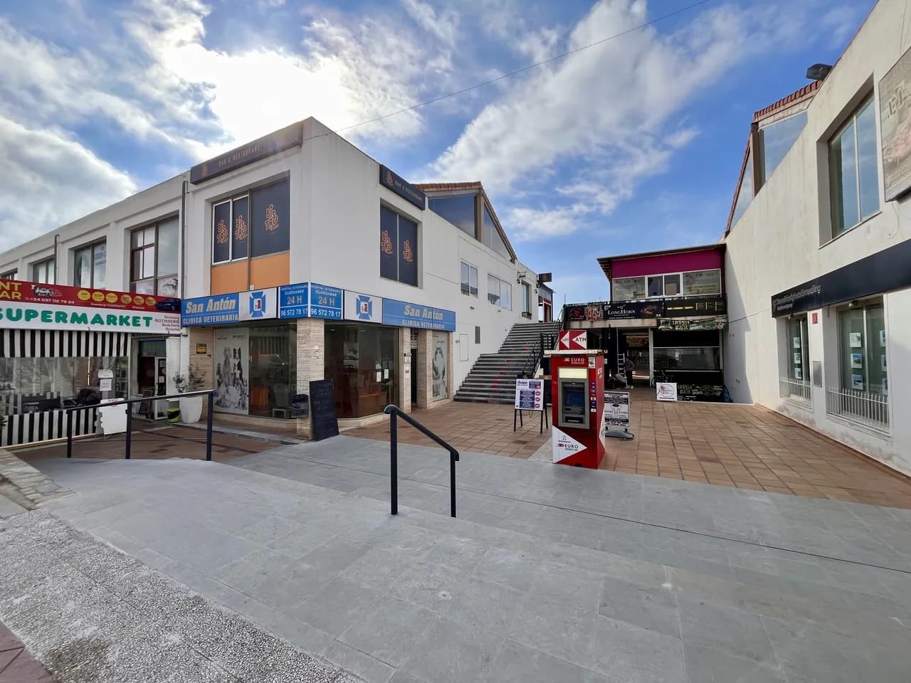 Commercial en venta en Playa Flamenca, Alicante - Image 9