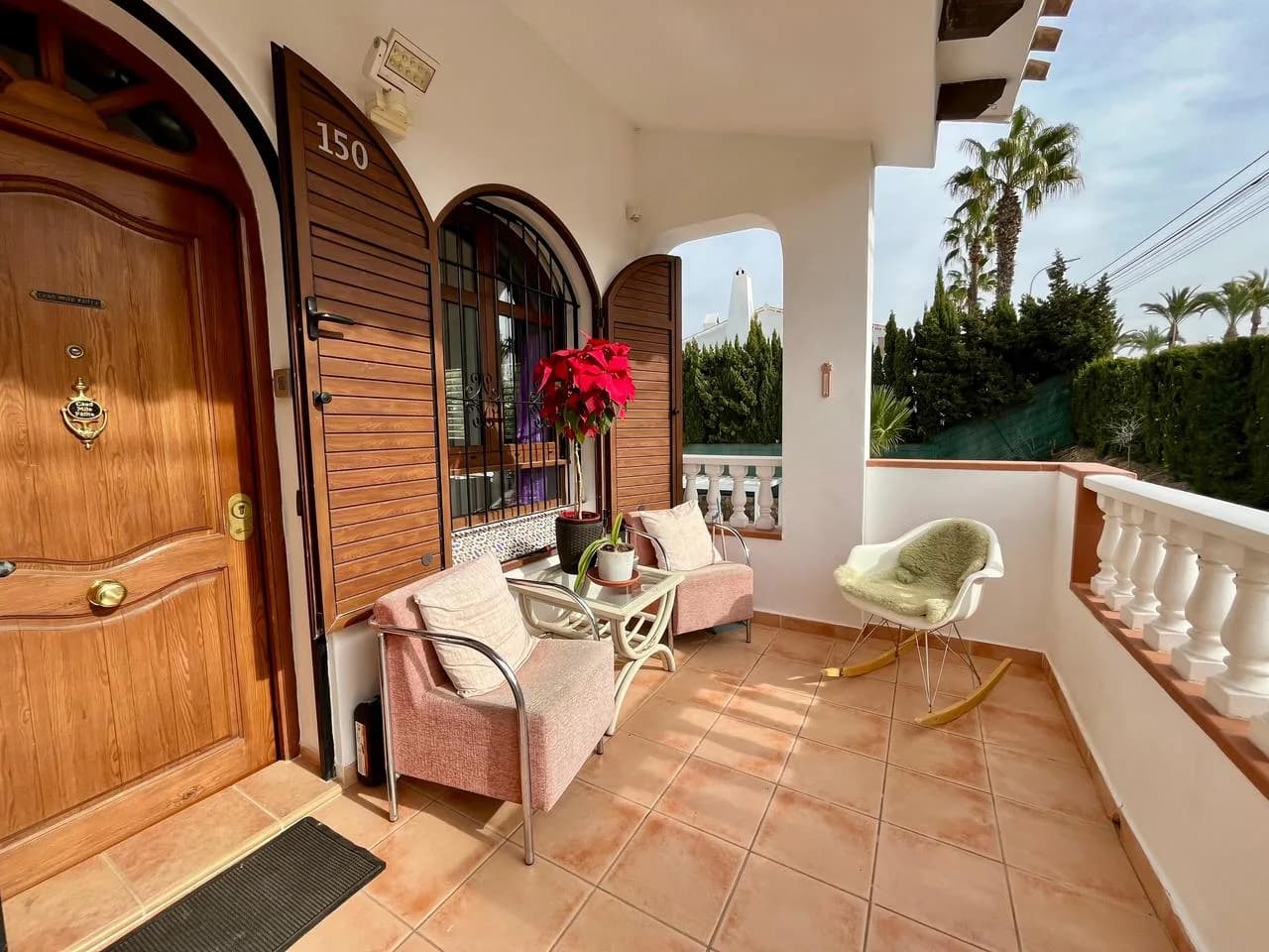Villa de 4 dormitorios en venta en Villamartin, Alicante - Image 9