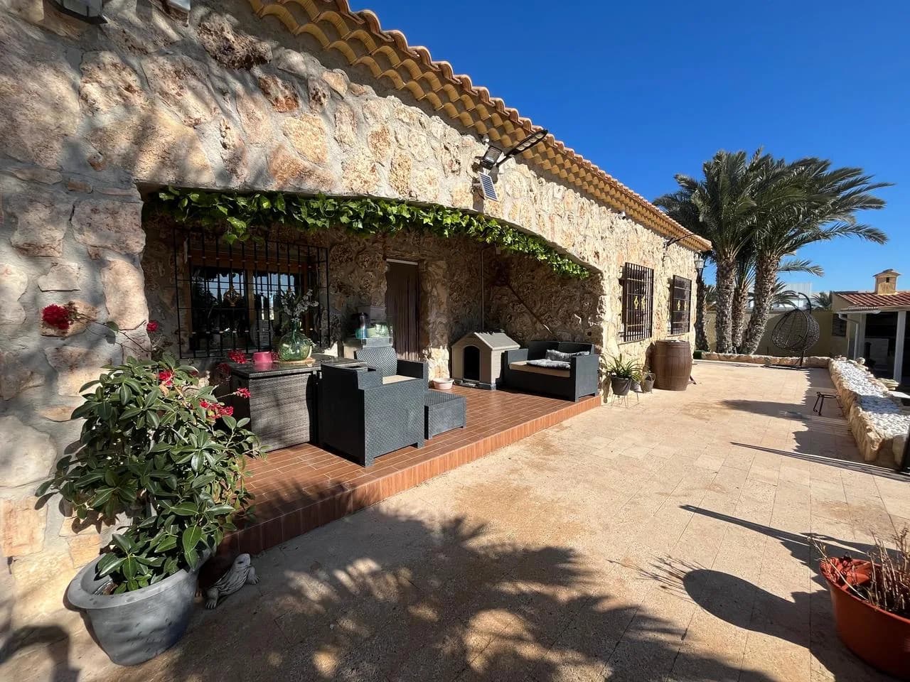 Country House In Fortuna - Image 2