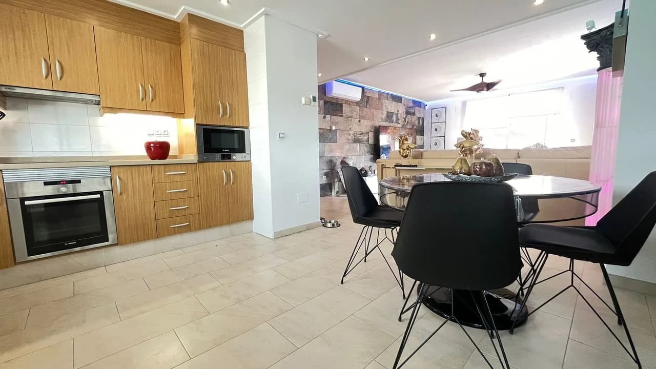 Apartment de 3 dormitorios en venta en Los Dolses, Alicante - Image 2