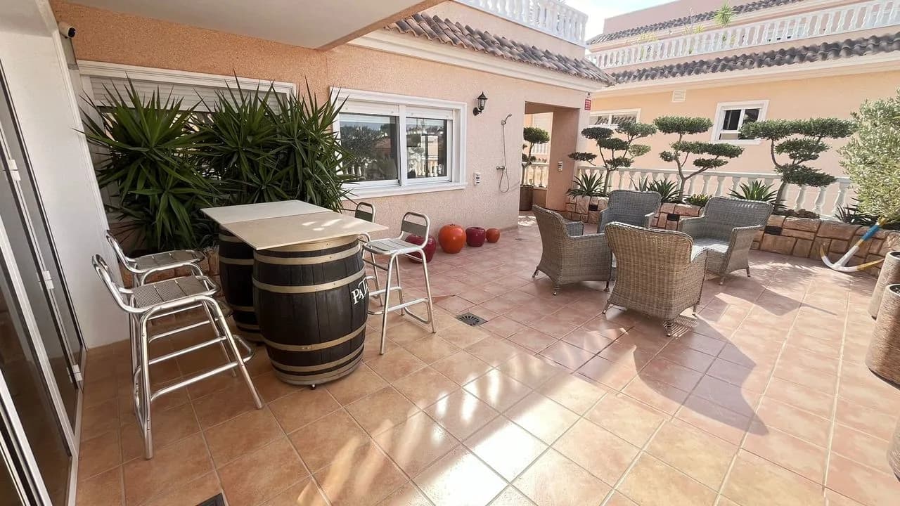Apartment de 3 dormitorios en venta en Los Dolses, Alicante - Image 5