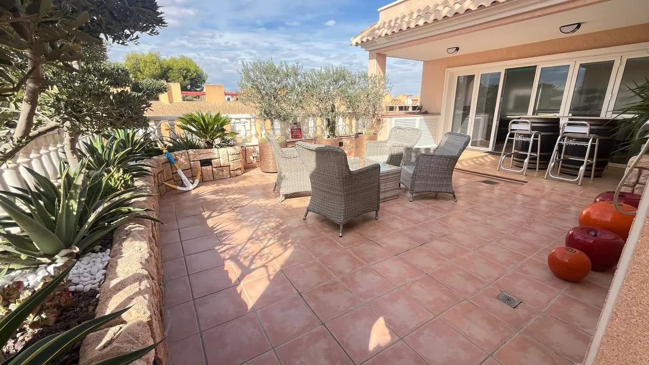 Apartment de 3 dormitorios en venta en Los Dolses, Alicante - Image 6