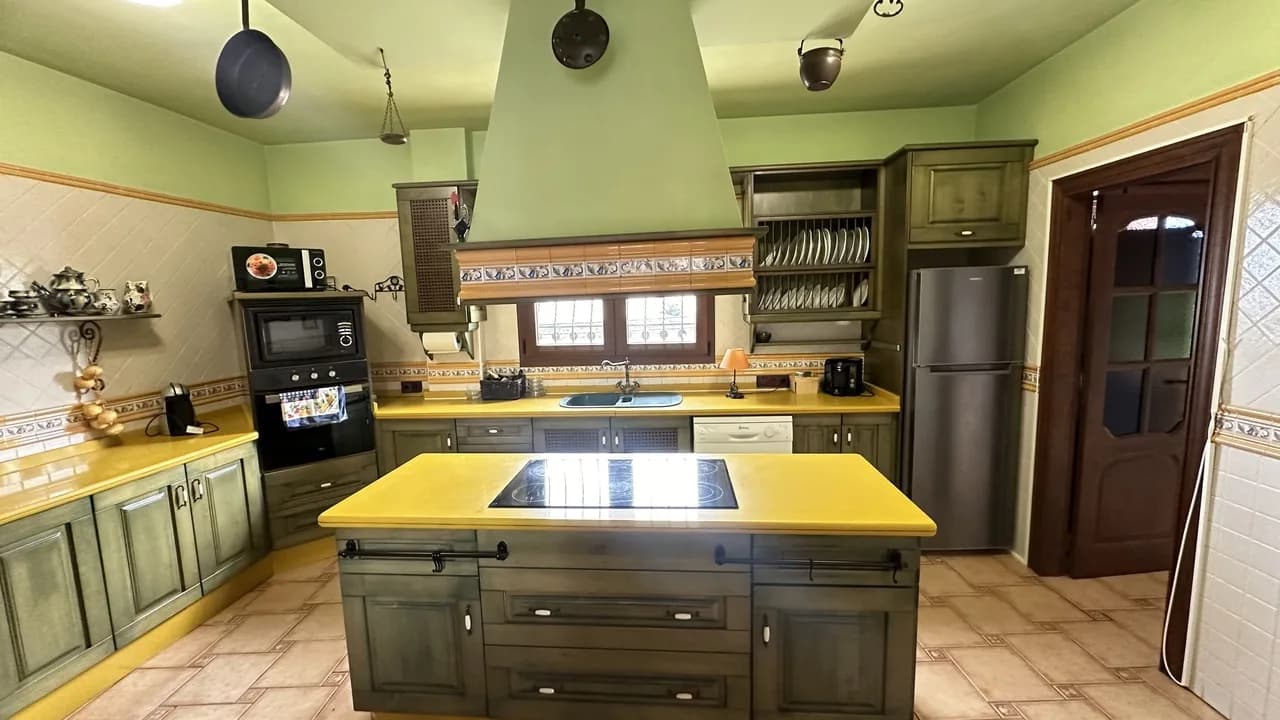 Townhouse de 4 dormitorios en venta en San Miguel de Salinas, Alicante - Image 7