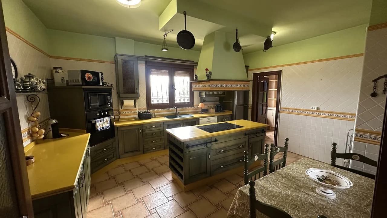 Townhouse de 4 dormitorios en venta en San Miguel de Salinas, Alicante - Image 9