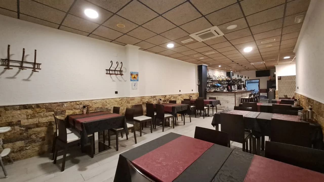 Commercial en venta en Benijofar, Alicante - Image 2