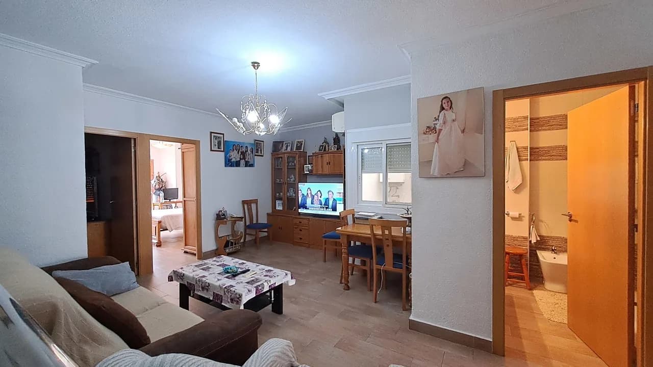 Townhouse de 3 dormitorios en venta en Benijofar, Alicante - Image 3