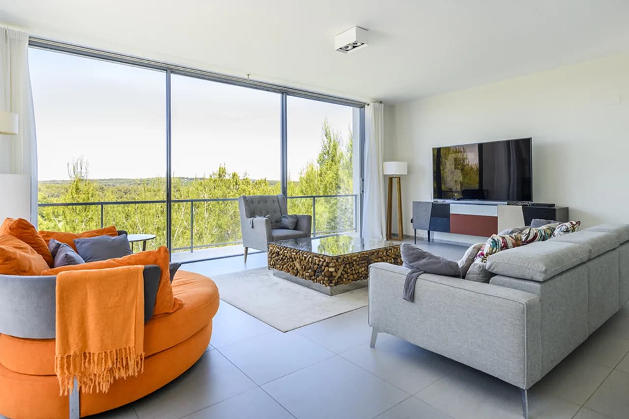 Villa de 3 dormitorios en venta en Las Colinas Golf Resort, Alicante - Image 6