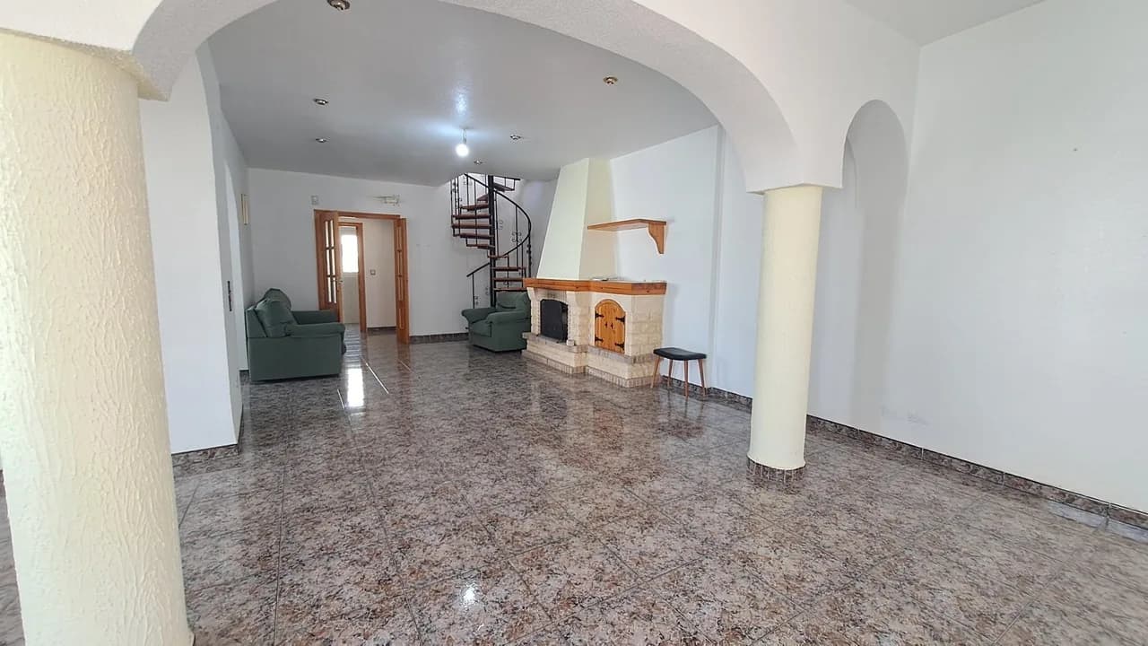 Villa de 5 dormitorios en venta en Villamartin, Alicante - Image 6