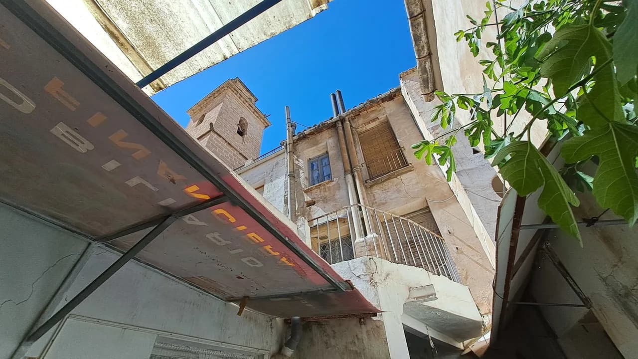 Commercial de 1 dormitorios en venta en Orihuela, Alicante - Image 7
