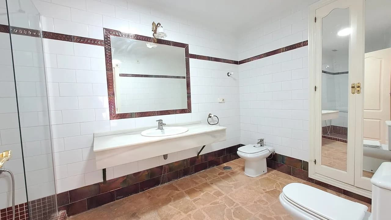 Apartment de 5 dormitorios en venta en Torrevieja, Alicante - Image 8