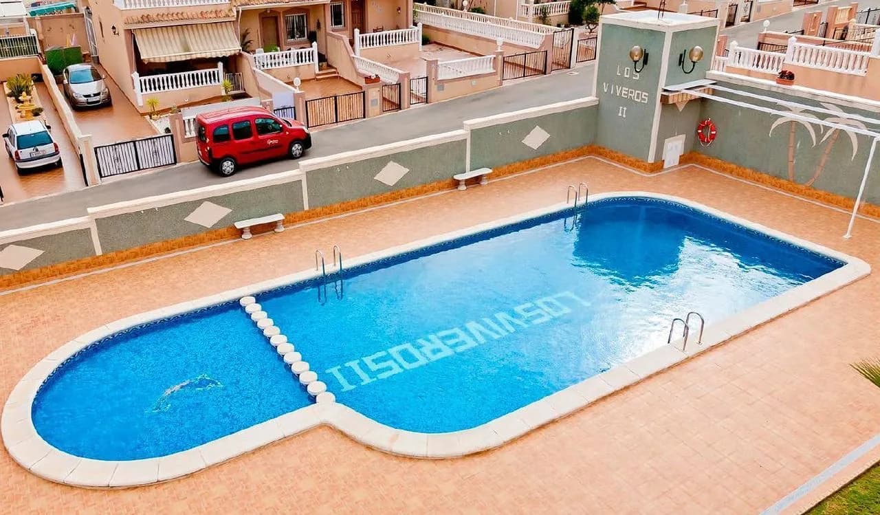 Townhouse de 3 dormitorios en venta en Los Altos, Alicante - Image 3