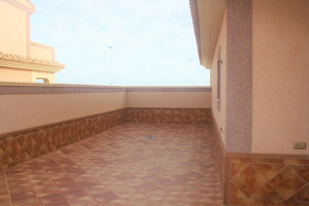 Townhouse de 3 dormitorios en venta en Los Altos, Alicante - Image 8