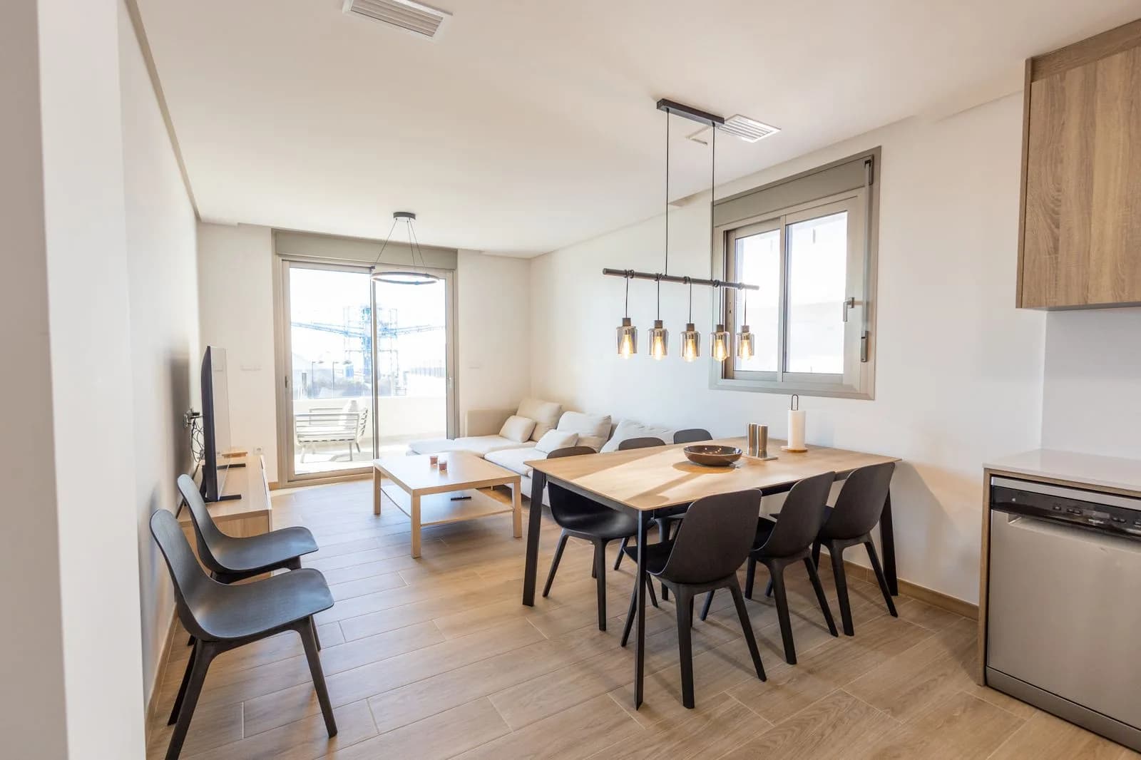 Apartment de 3 dormitorios en venta en Santa Pola, Costa Blanca - Image 2