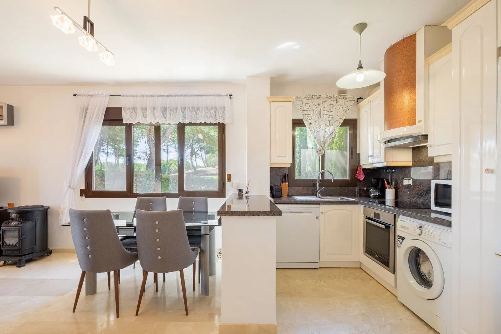 Apartment In Villamartín - Image 5