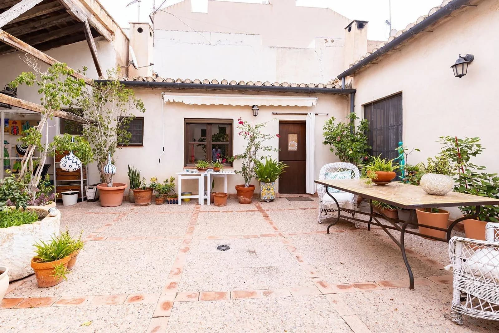 Village House In Los Martinez Del Puerto - Image 2