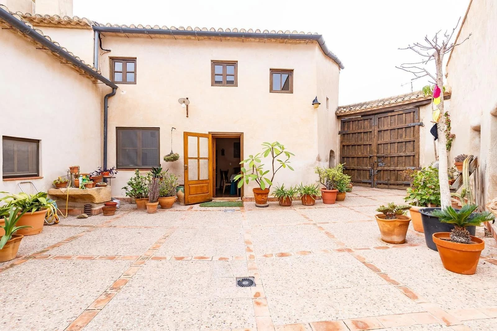 Village House In Los Martinez Del Puerto - Image 4