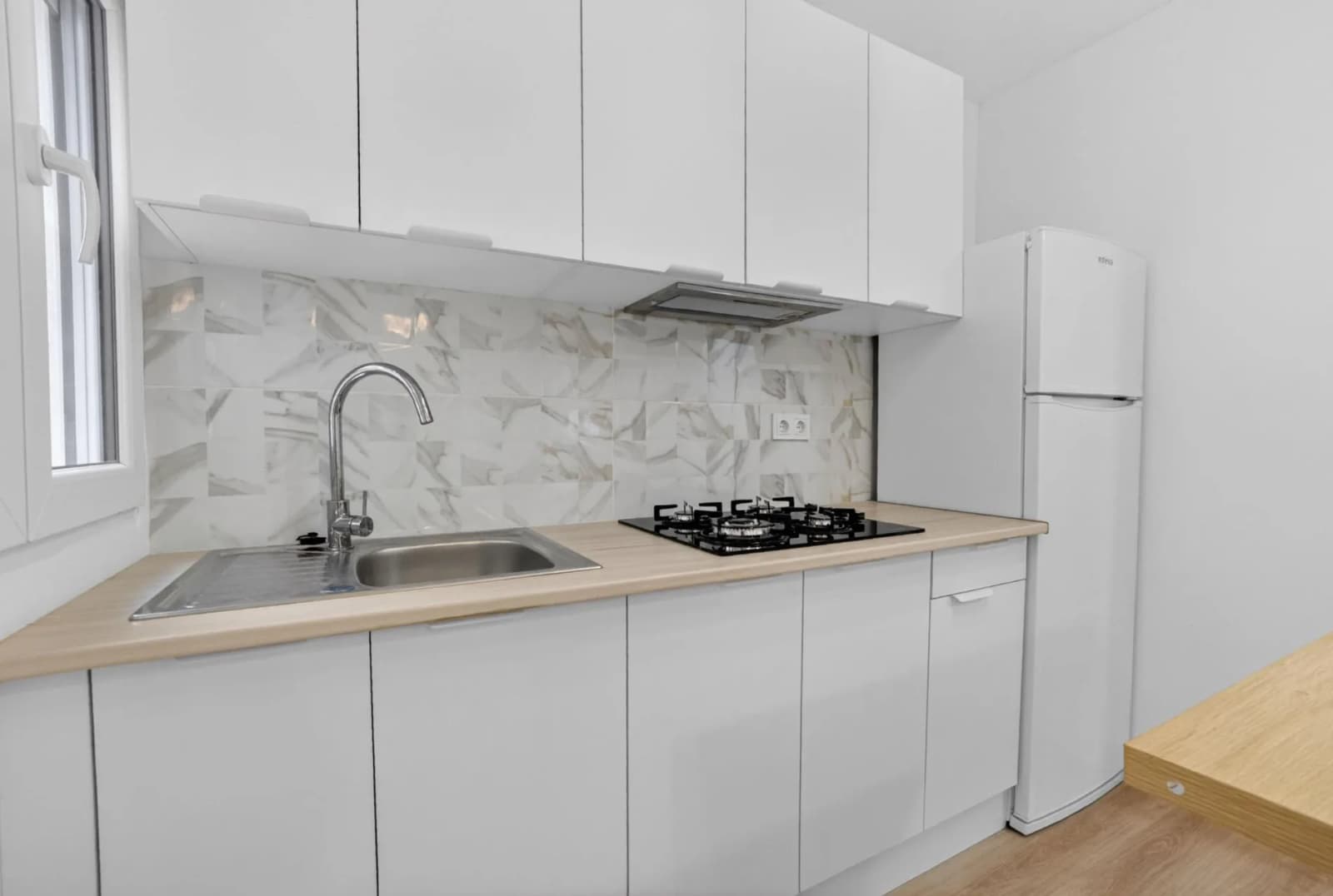 Apartment de 3 dormitorios en venta en Torrevieja, Alicante - Image 5