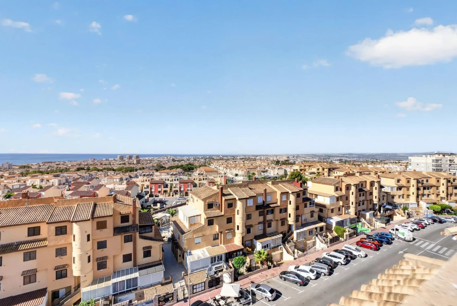 Villa de 2 dormitorios en venta en Torrevieja, Alicante - Image 6