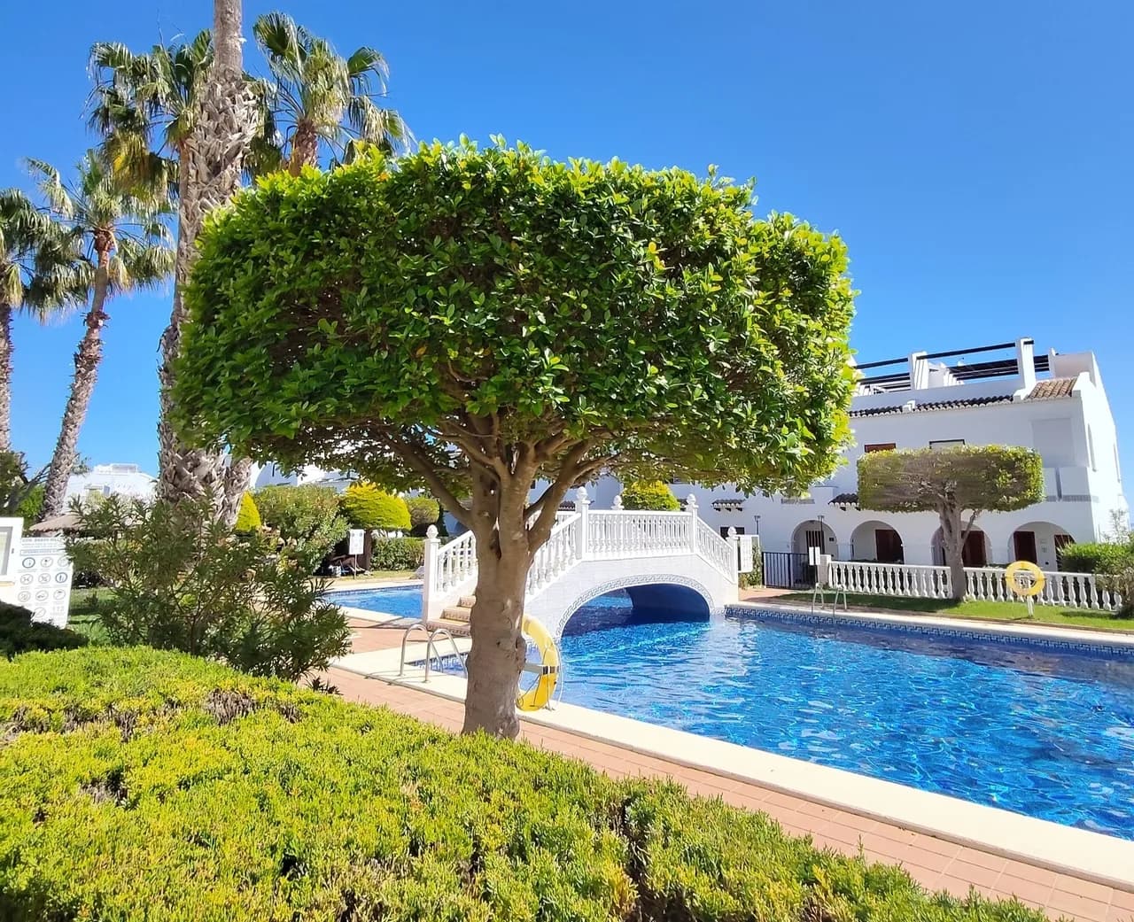 Bungalow de 2 dormitorios en venta en Ciudad Quesada, Alicante
