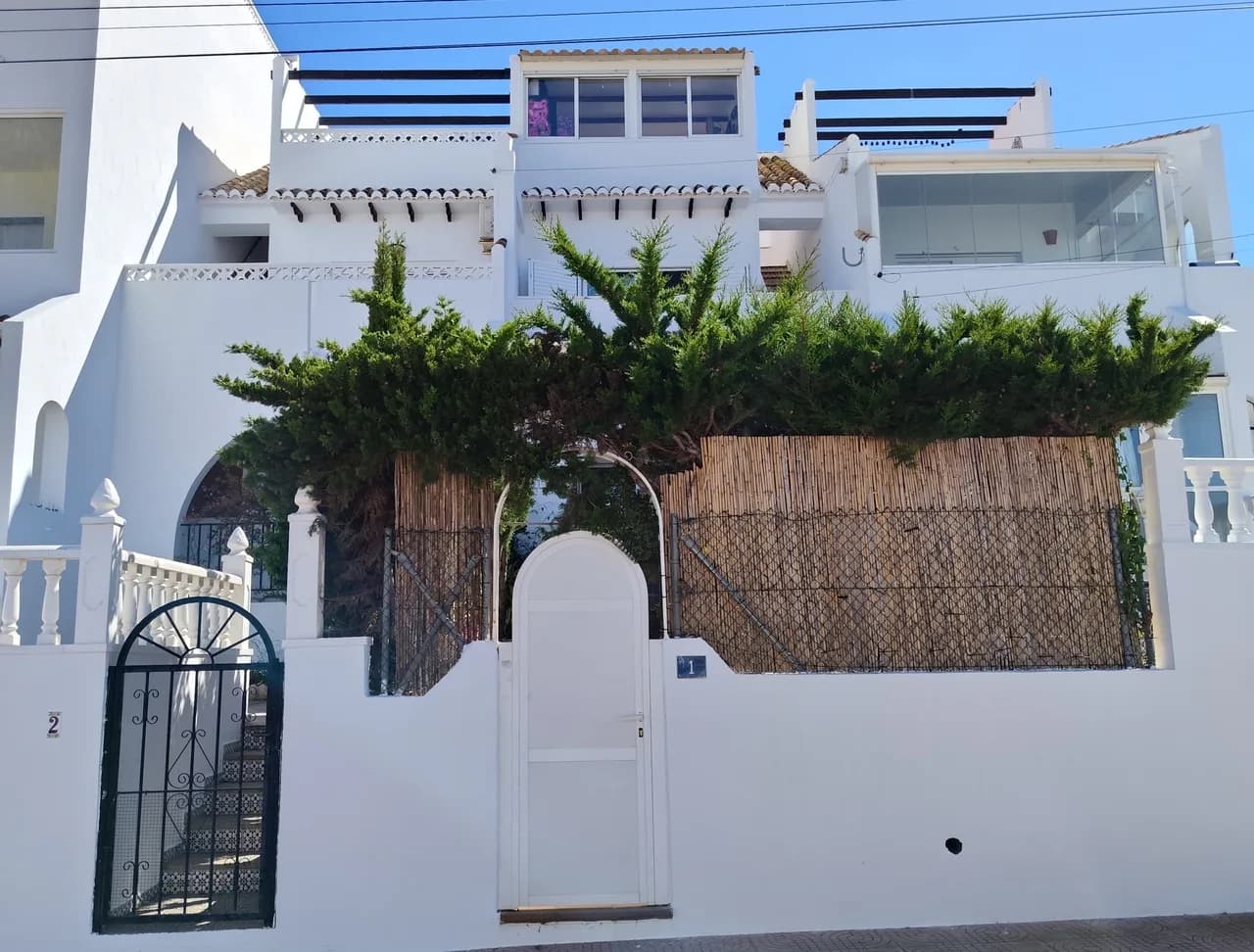 Bungalow de 2 dormitorios en venta en Ciudad Quesada, Alicante - Image 3