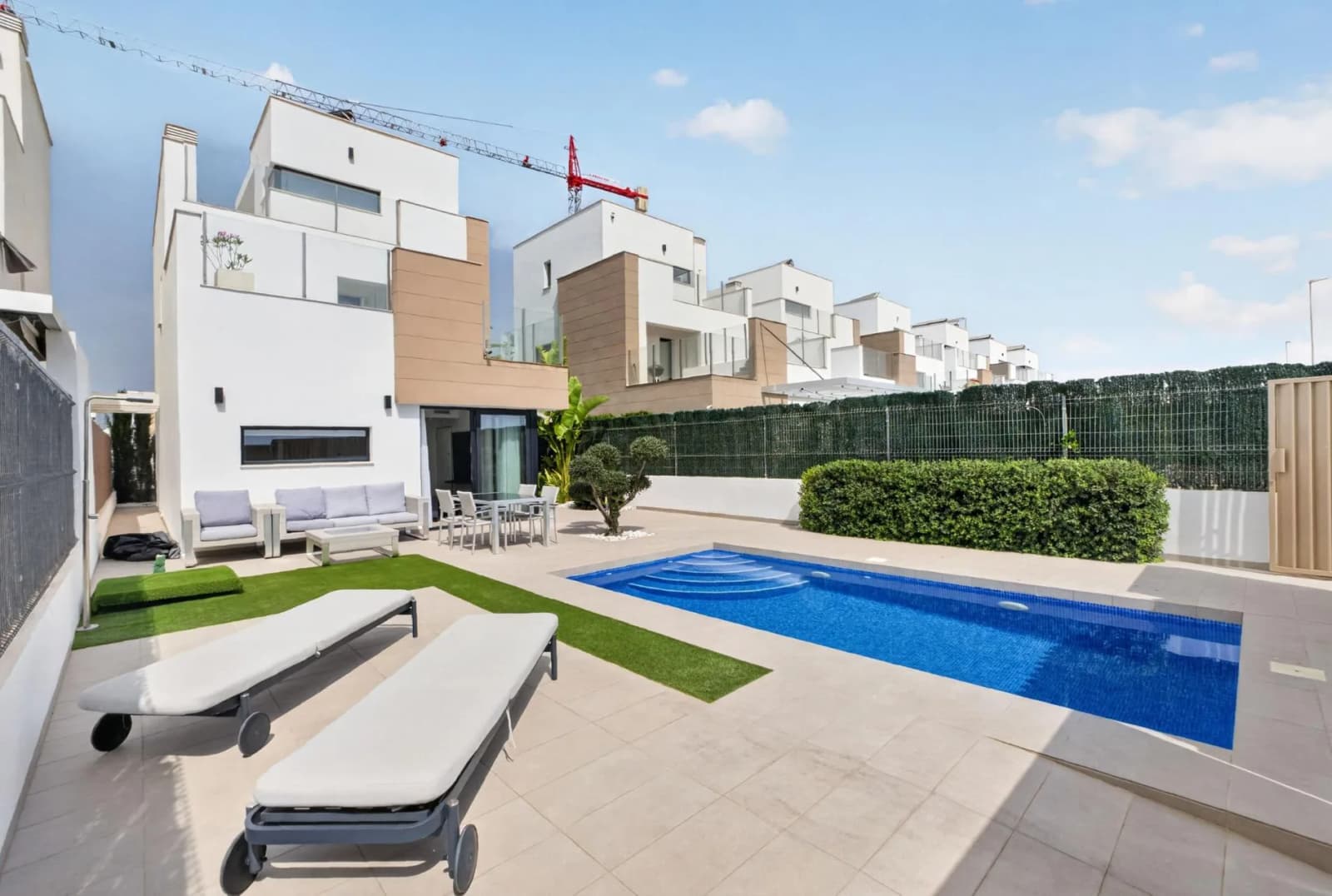 Villa de 3 dormitorios en venta en Guardamar Del Segura, Alicante - Image 3