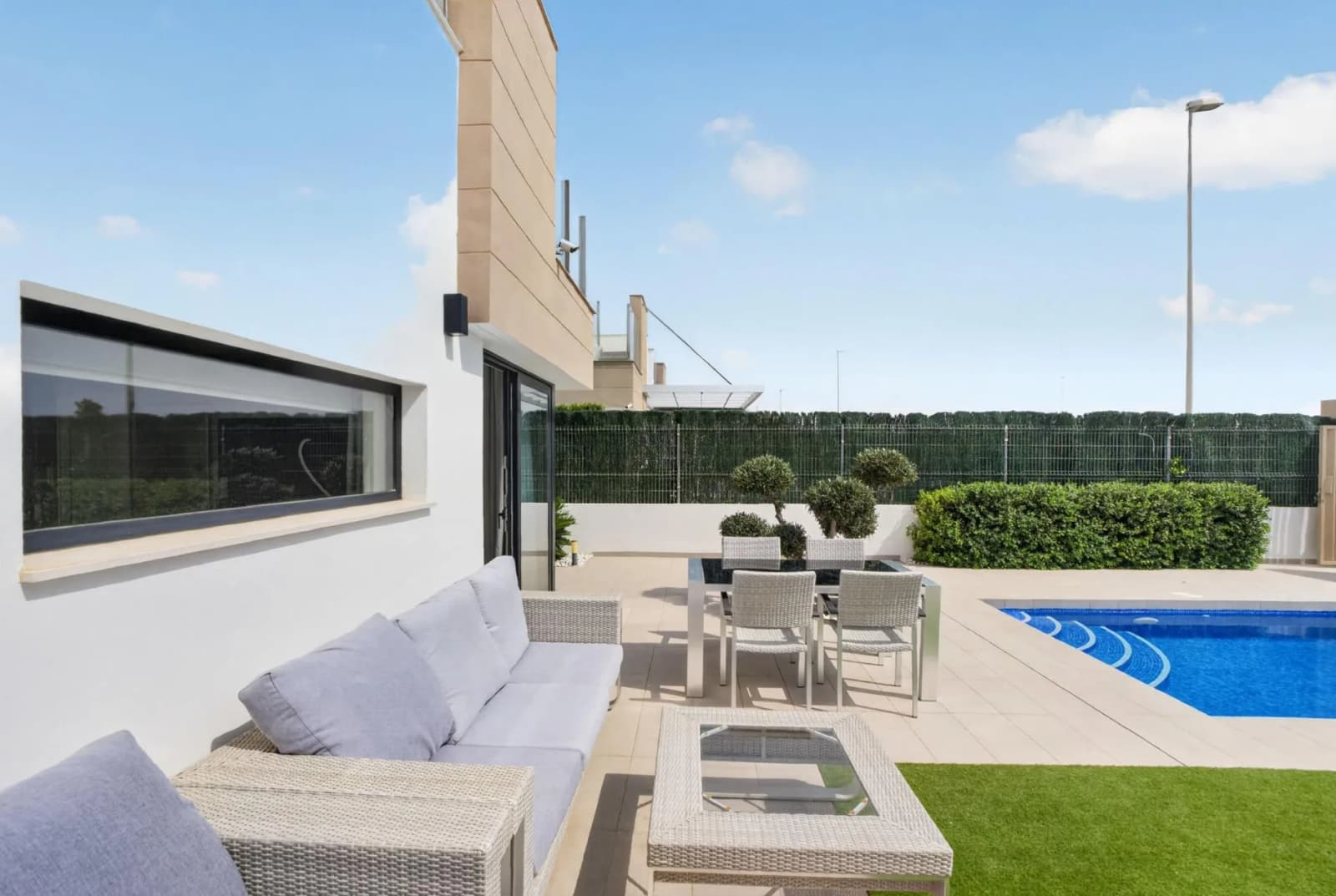 Villa de 3 dormitorios en venta en Guardamar Del Segura, Alicante - Image 6
