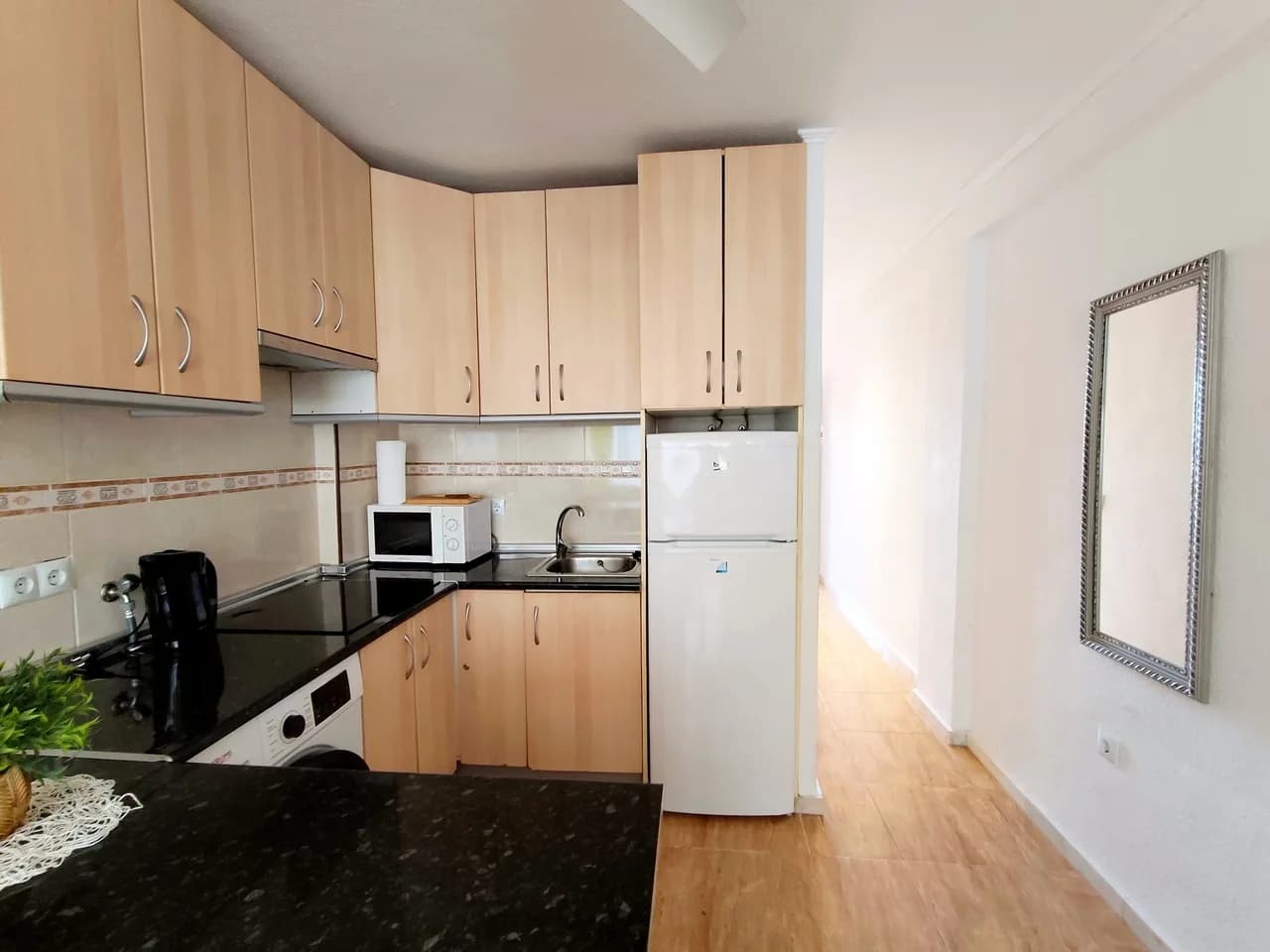 Apartment de 1 dormitorios en venta en La Mata, Alicante - Image 8
