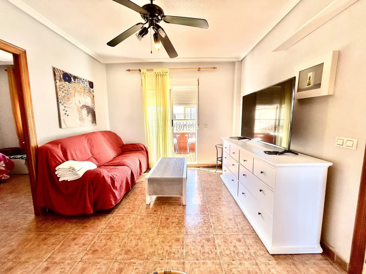 Villa de 2 dormitorios en venta en Playa Flamenca, Alicante - Image 5