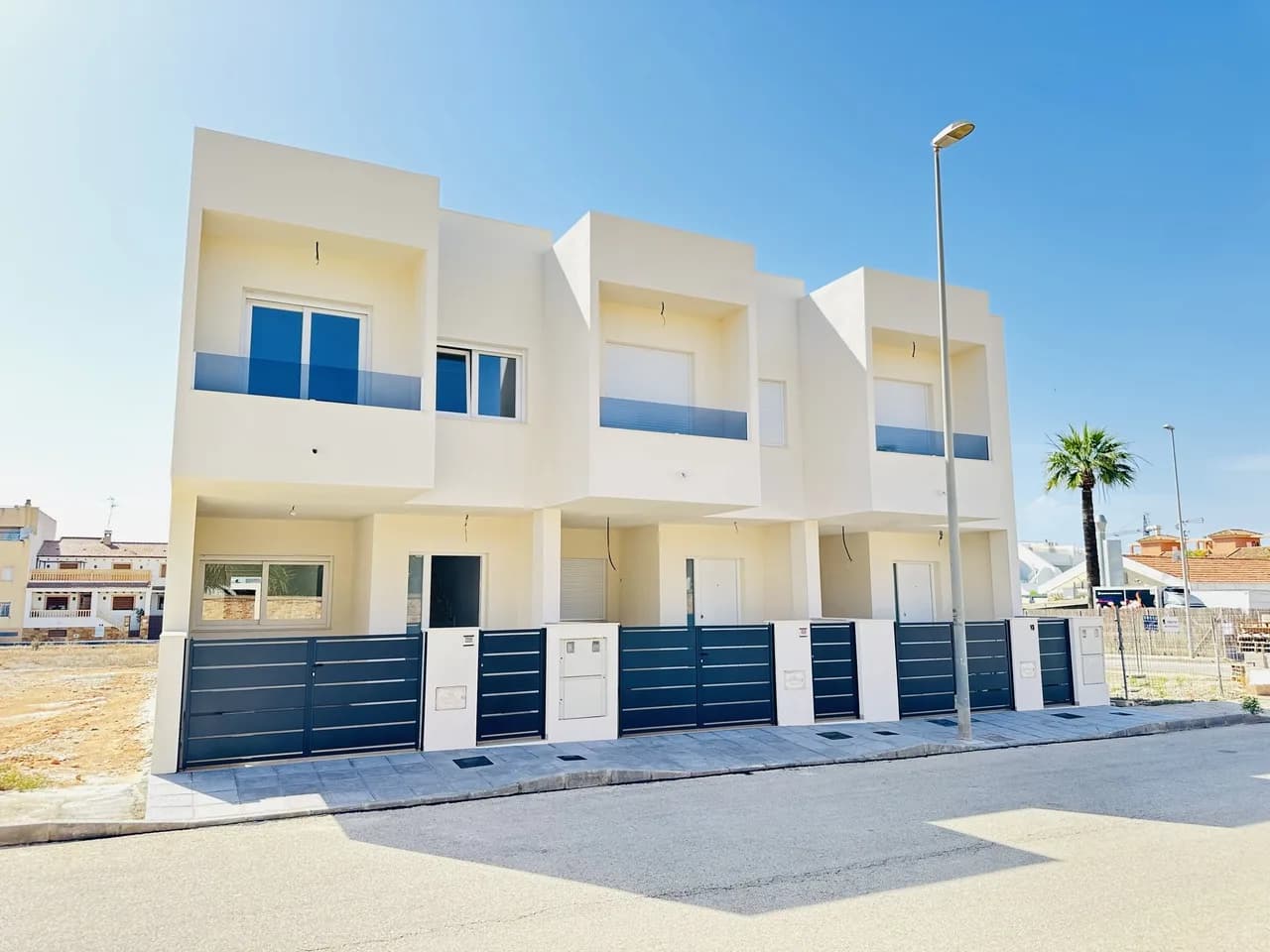 Villa de 3 dormitorios en venta en Pilar De La Horadada, Alicante