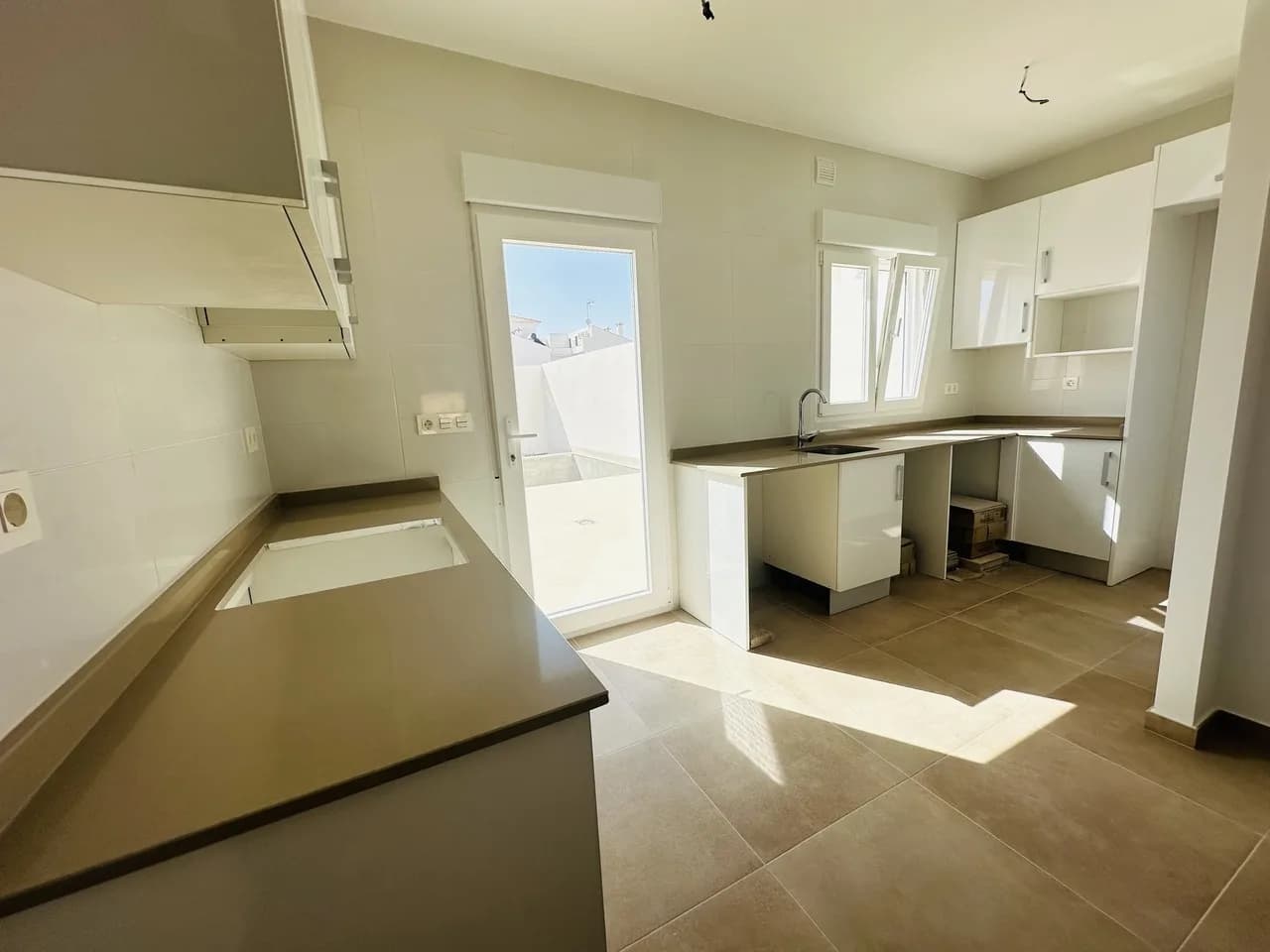 Villa de 3 dormitorios en venta en Pilar De La Horadada, Alicante - Image 9