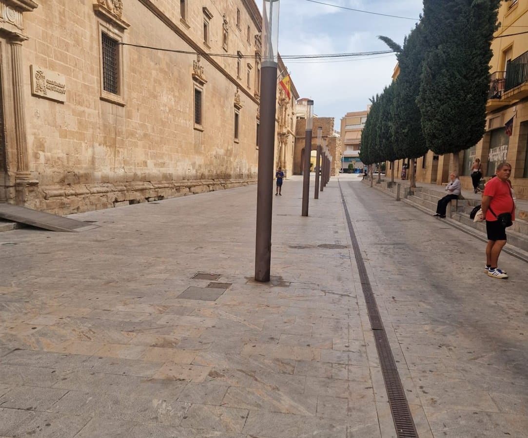 Commercial en venta en Orihuela, Valencian Community - Image 4