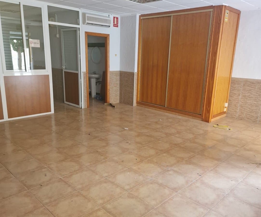 Commercial en venta en Orihuela, Valencian Community - Image 5
