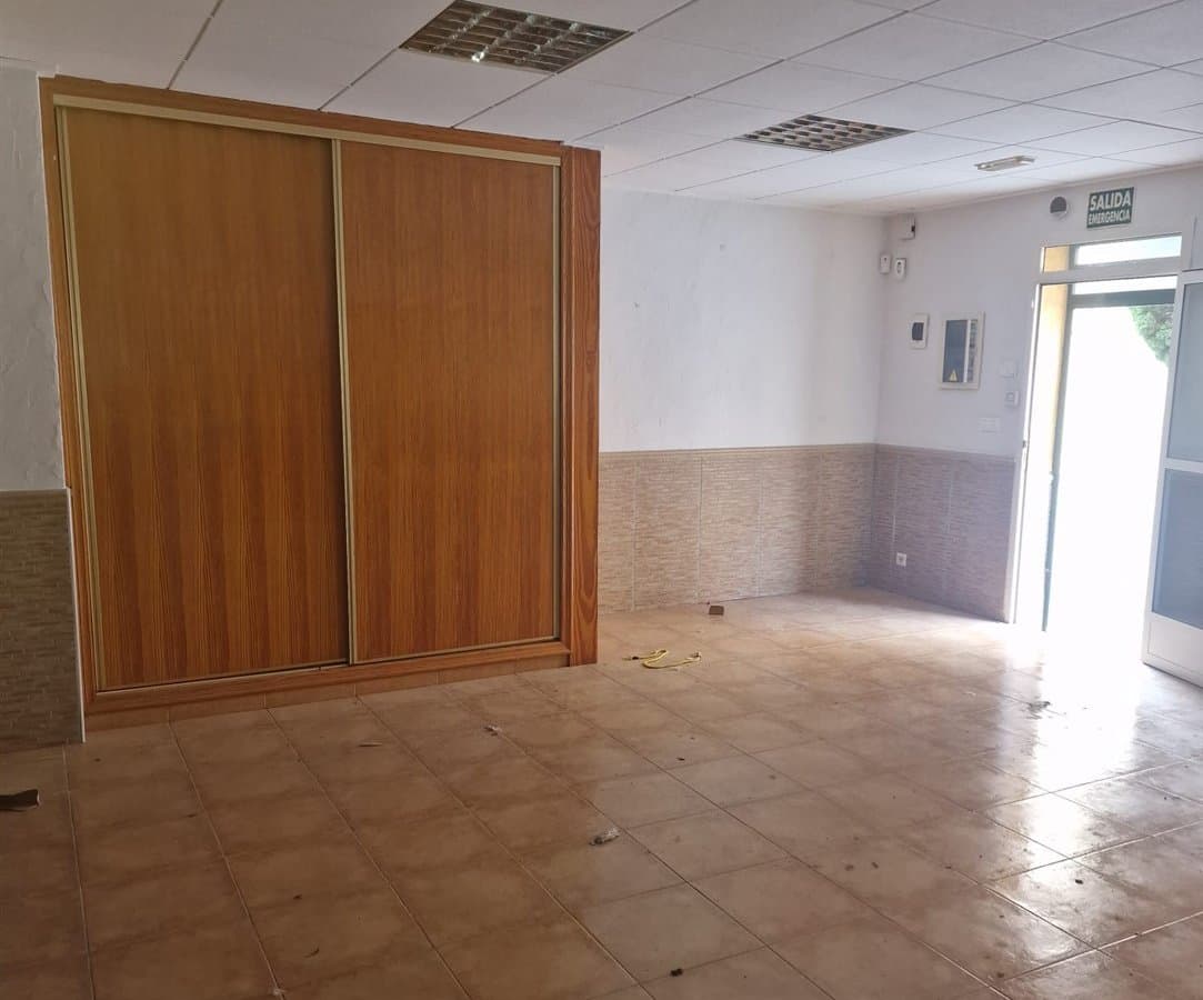 Commercial en venta en Orihuela, Valencian Community - Image 7