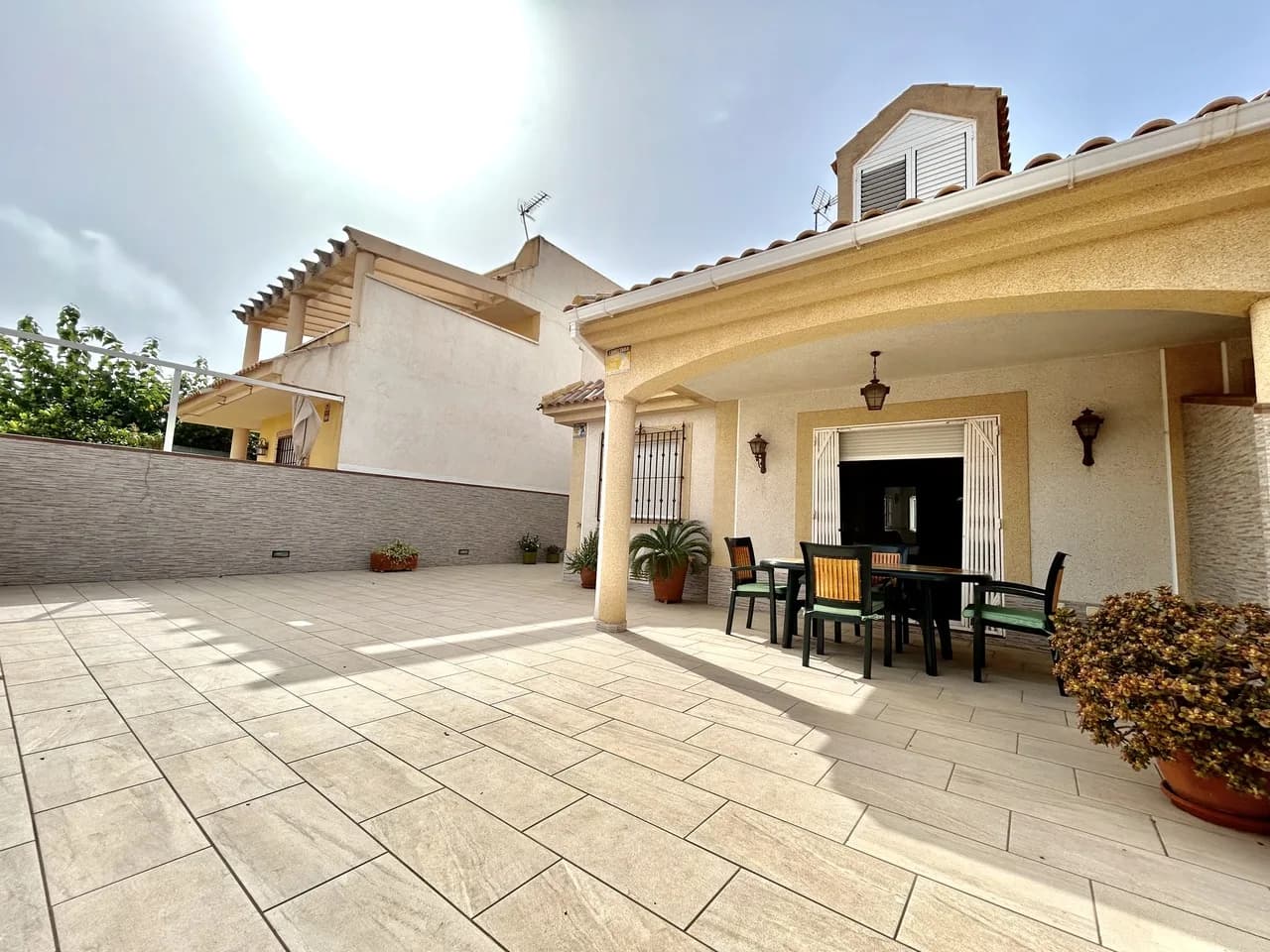 Townhouse de 3 dormitorios en venta en Torre de La Horadada, Alicante - Image 2