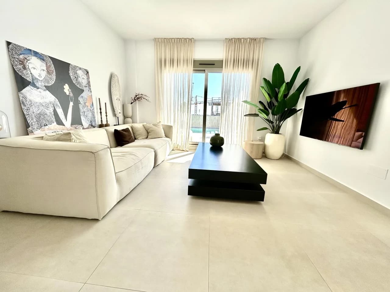 Villa de 4 dormitorios en venta en Las Filipinas, Alicante - Image 3