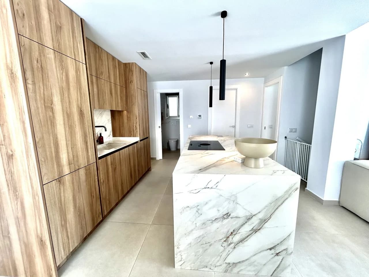 Villa de 4 dormitorios en venta en Las Filipinas, Alicante - Image 9
