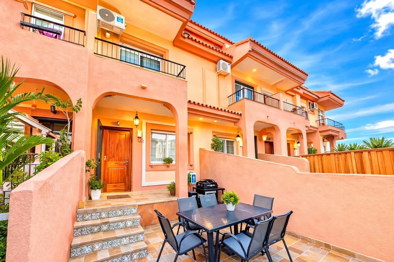 Townhouse de 4 dormitorios en venta en San Pedro Del Pinatar, Murcia - Image 2