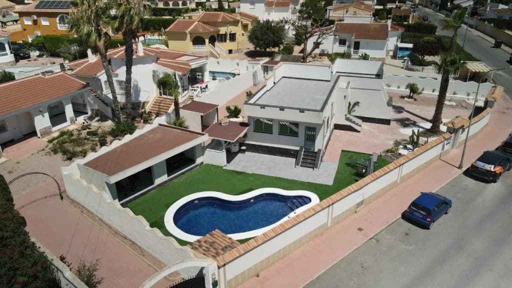 Detached Villa In Ciudad Quesada