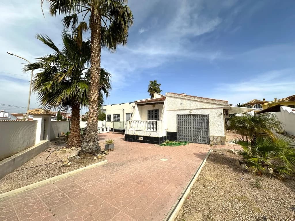 Detached Villa In Ciudad Quesada - Image 6