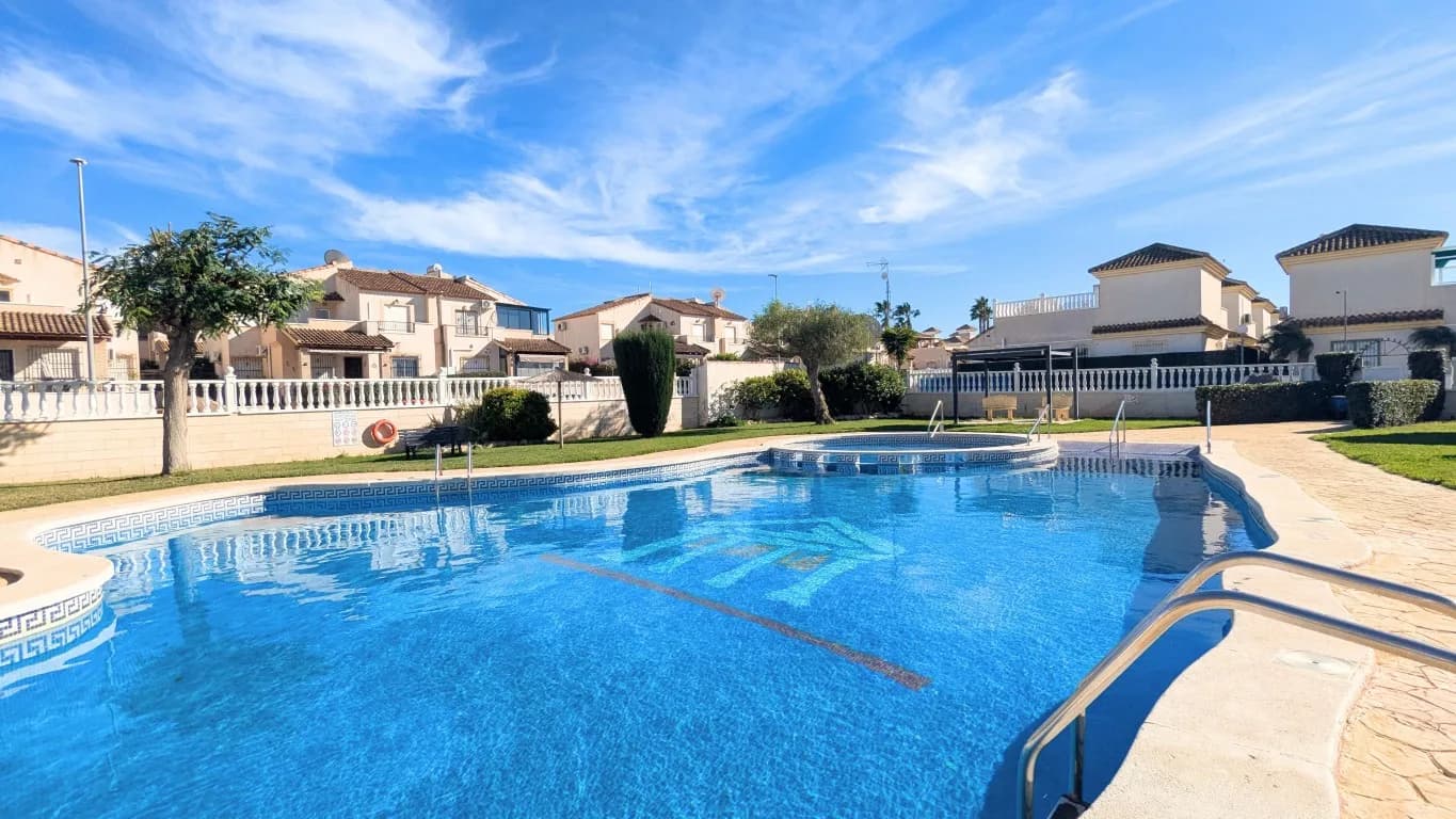 Detached Villa In Lo Crispin - Image 2