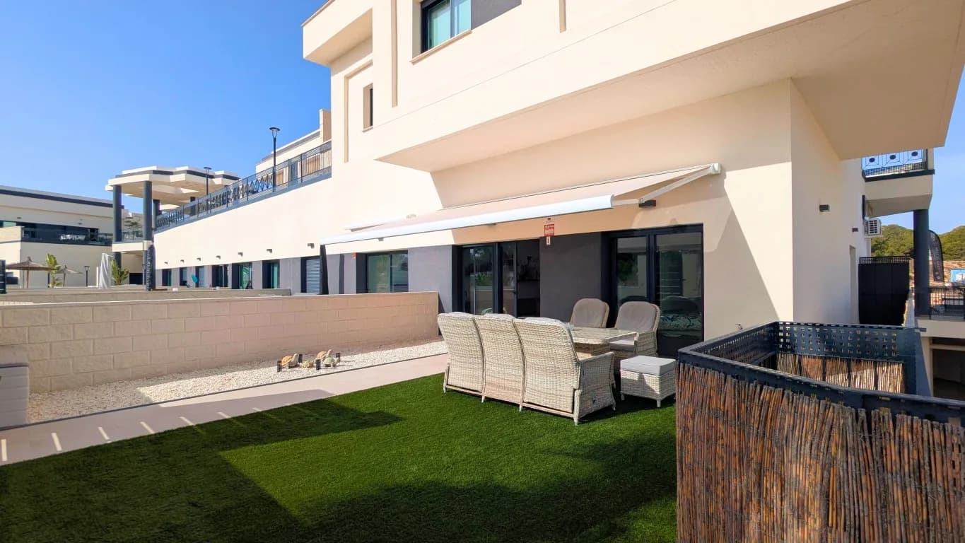 Apartment de 2 dormitorios en venta en Lo Crispin, Alicante